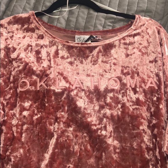 Velvet OU top - Picture 2 of 2